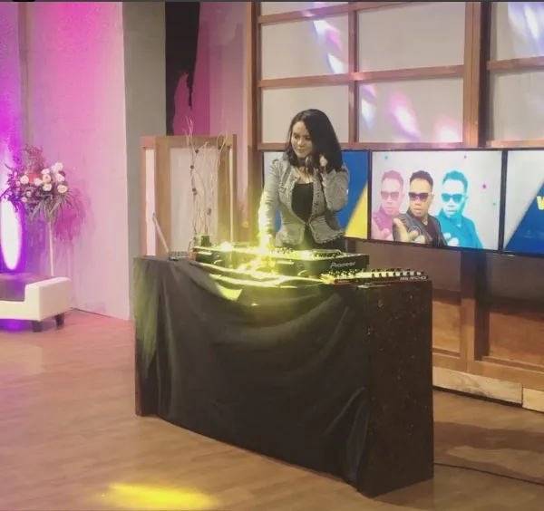 Anggita Sari balik jadi seorang DJ. ©instagram.com/anggitasari612
