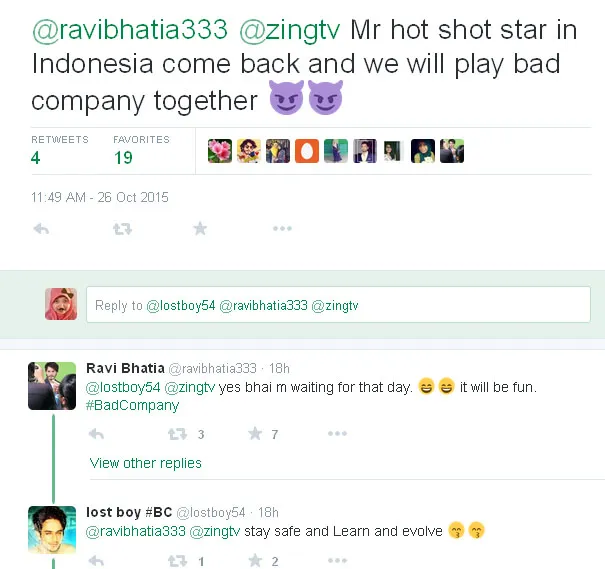 Ravi Bhatia dapat dukungan dari sahabatnya © Twitter.com/lostboy54