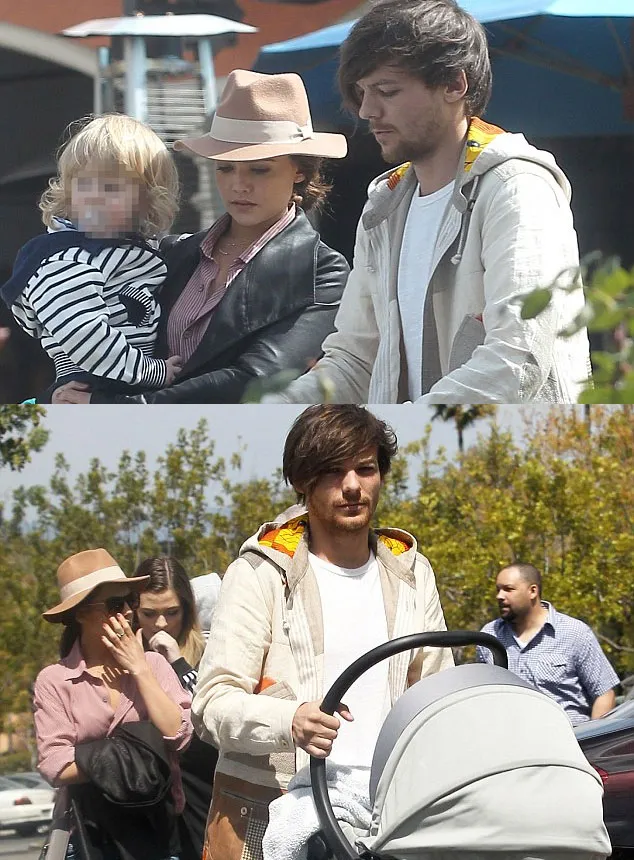 Louis Tomlinson mengajak pacar cantik dan anaknya berjalan bersama keluarga. ©Pasific Coast News via dailymail.co.uk