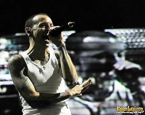 Linkin Park saat manggung di Indonesia