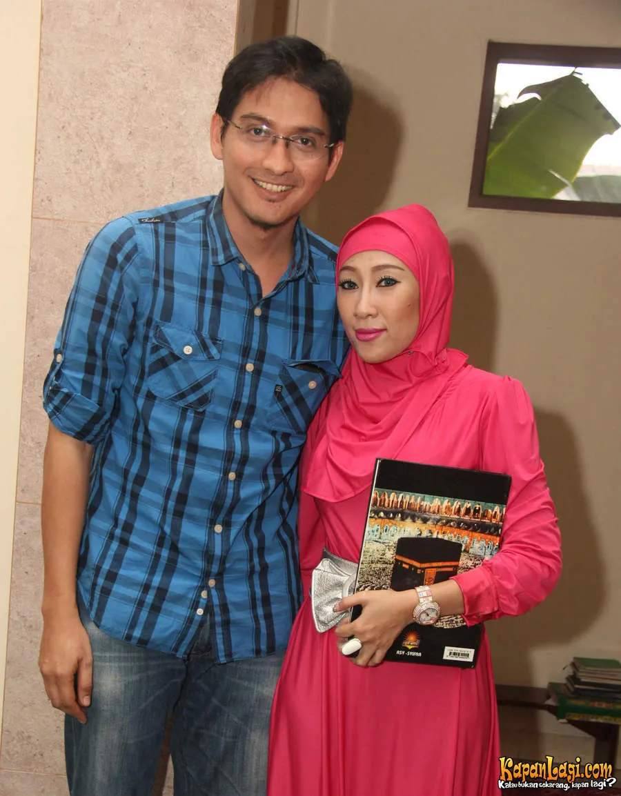 Lucky Hakim dan Dewi Sanca