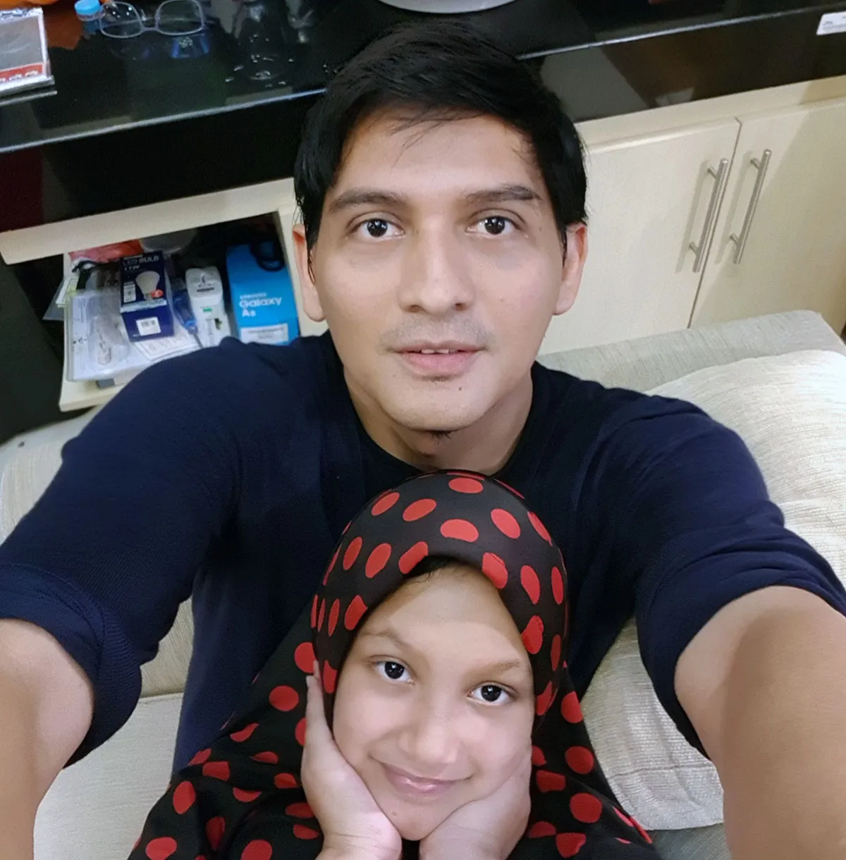 Lucky Hakim tegaskan jika Tiara Dewi tidak sedang berada dalam keadaan hamil © KapanLagi.com/Sahal Fadli