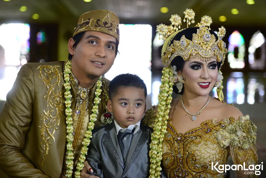 Lucky tak ingin paksakan kedekatan dengan masing-masing anak//©KapanLagi.com®/Agus Apriyanto