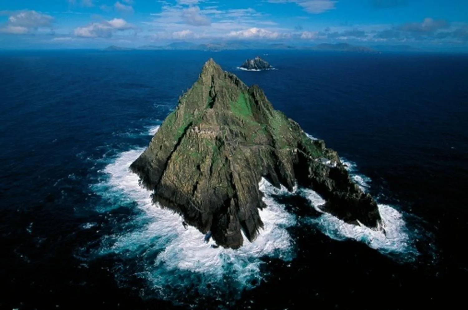 Pulau rahasia Luke Skywalker ada di Irlandia. ©digitalspy