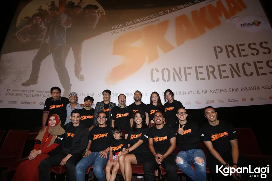 Para pendukung film SKAKMAT saat gala premier © KapanLagi.com®/Budy Santoso