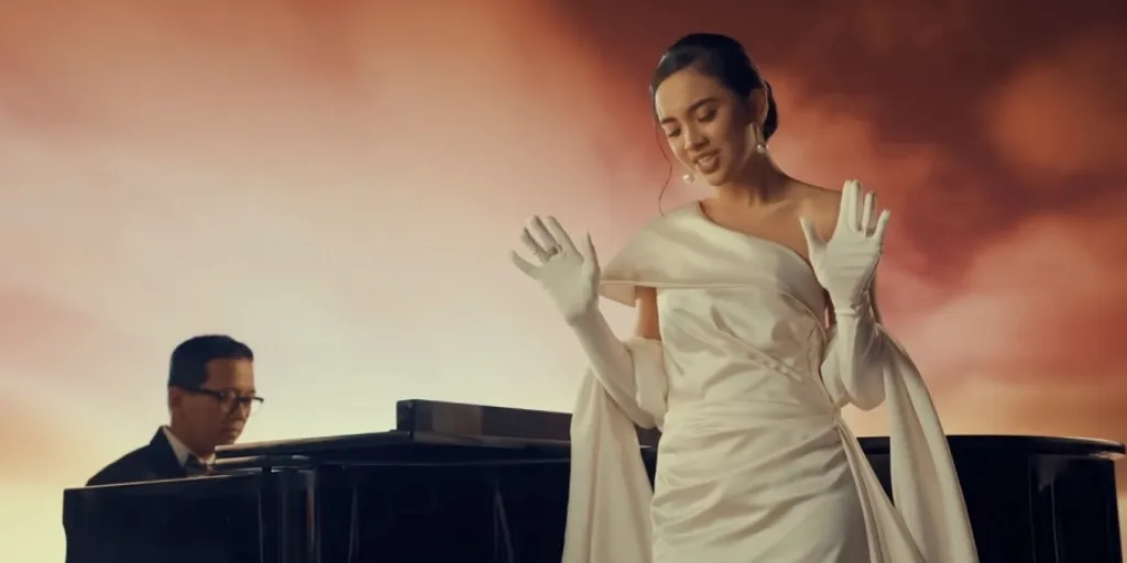 Lyodra feat Andi Rianto - Sang Dewi