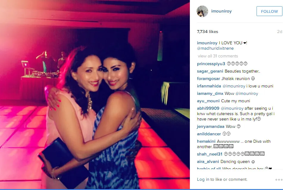 Ini dia momen pertemuan Mouni dan Sidharth @instagram.com/imouniroy