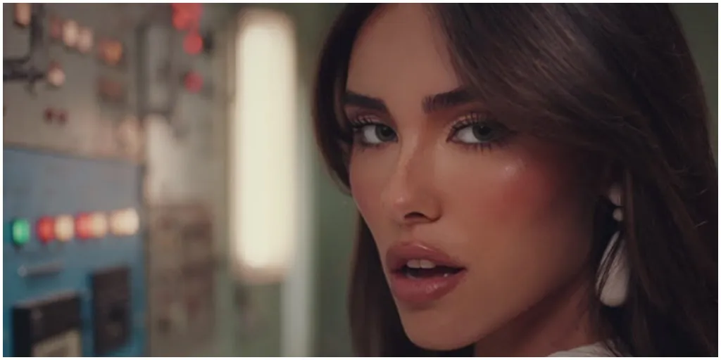 Madison Beer - Home To Another One (Terjemahan)