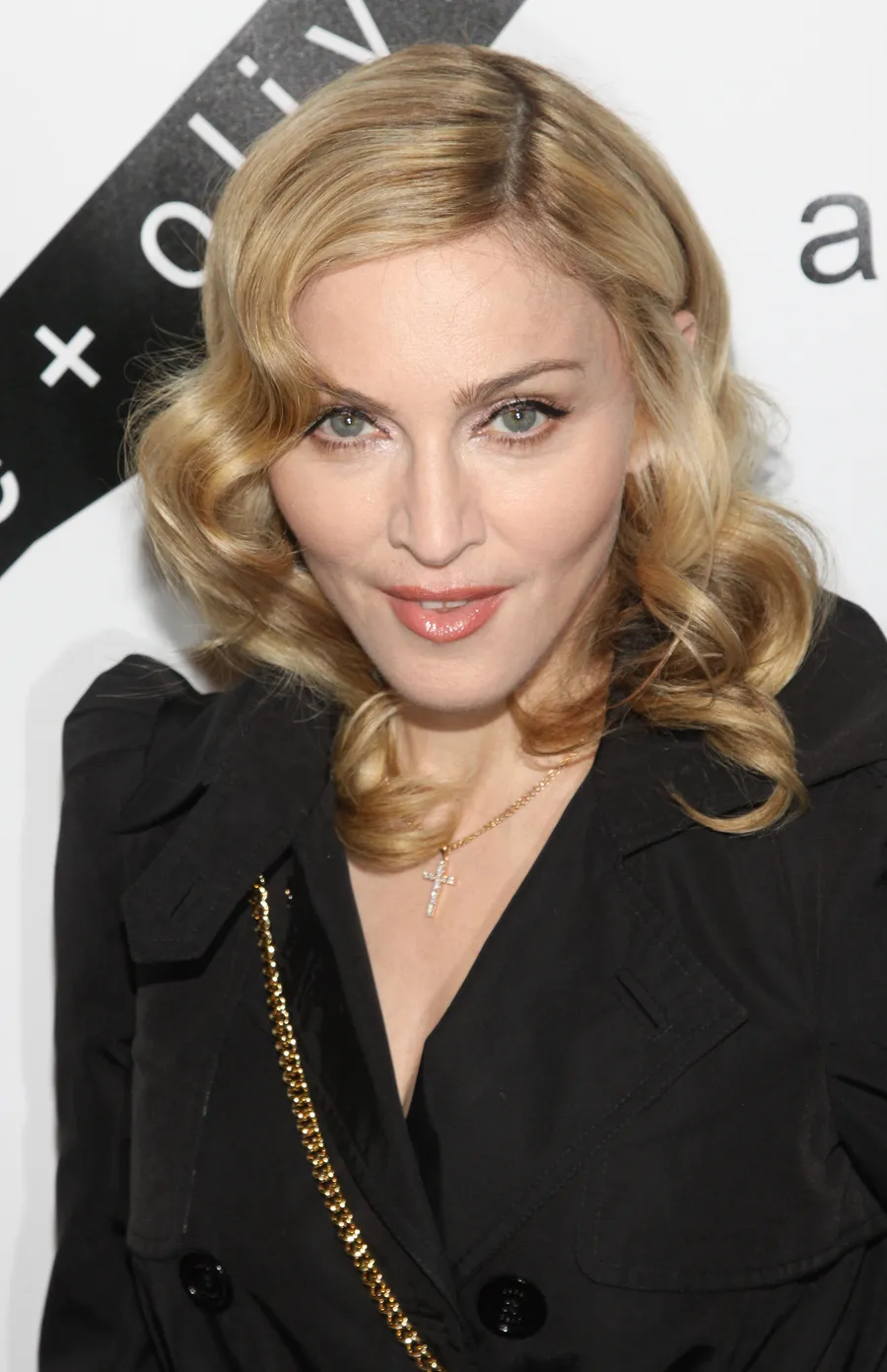 Madonna masuk list bintang yang tampil di Grammy.