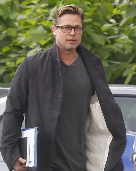 Brad Pitt @ fameflynet.com