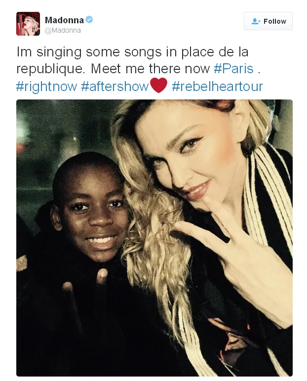 Madonna beri penghormatan untuk korban teror Paris lewat sebuah konser © Twitter.com/Madonna
