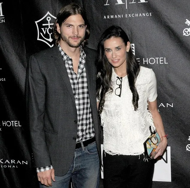 Ashton Kutcher - Demi Moore @ dailymail.co.uk