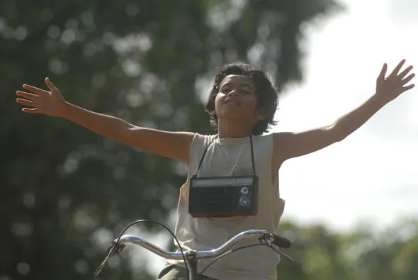 Verrys Yamarno saat memeranankan Mahar di Laskar Pelangi ©milesfilm.net