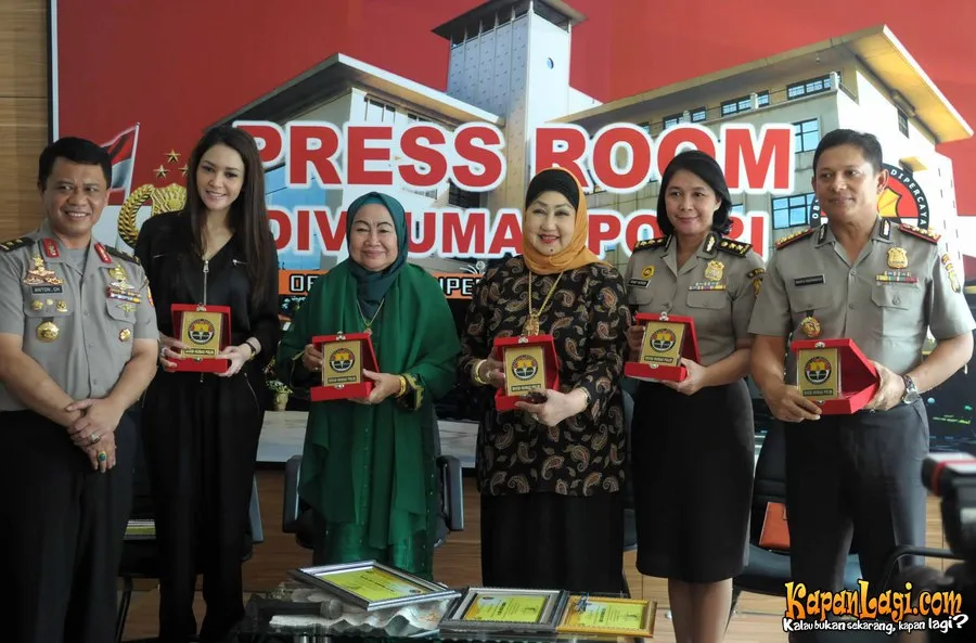 Maia Estianty terlibat diskusi seputar prostitusi artis. ©KapanLagi.com®/Bayu Herdianto