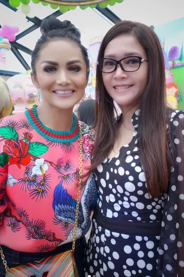 Maia Estianty hadir di acara ultah Amora Lemos anak Krisdayanti. /©instagram.com/maiaestiantyreal