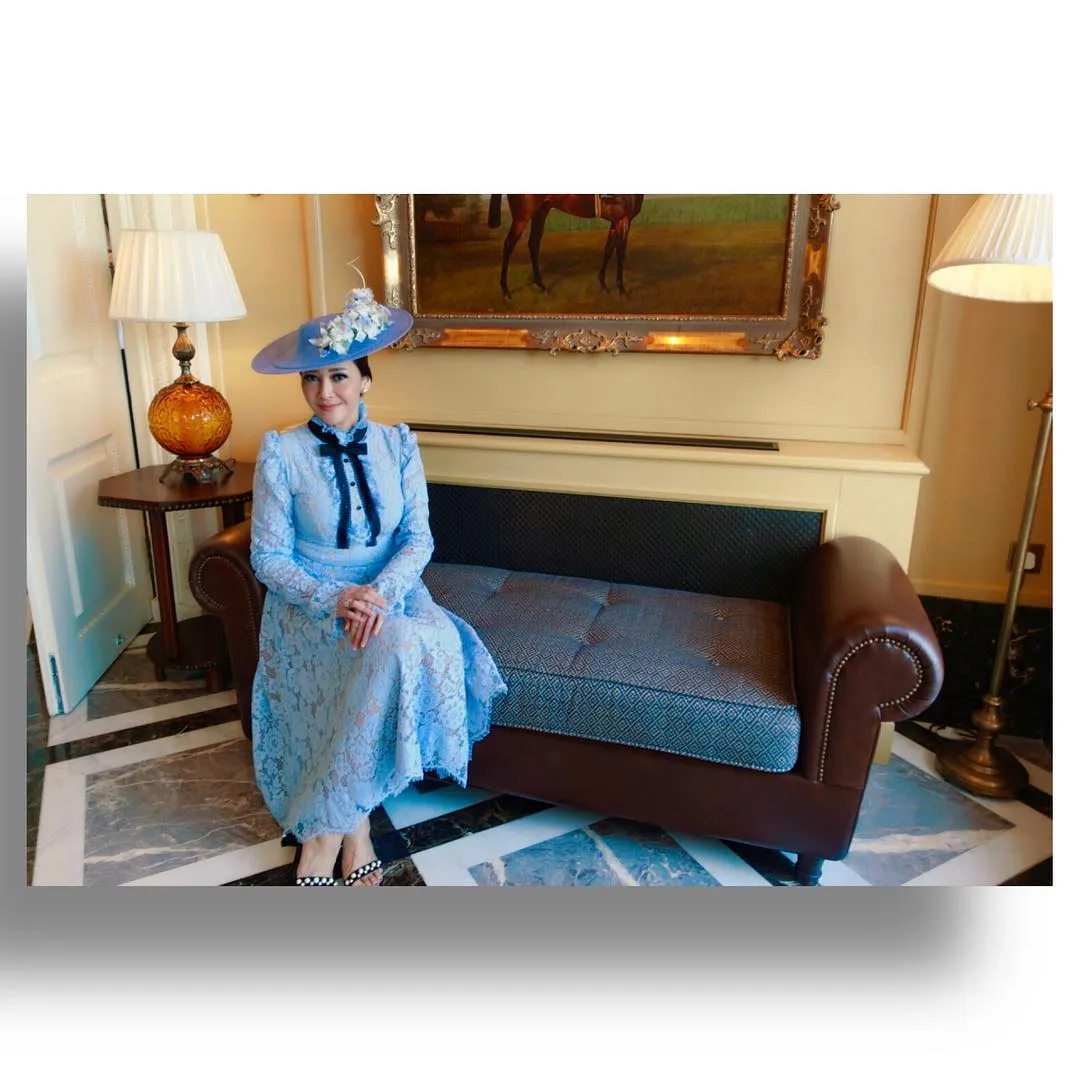 Maia Estianty tampil anggun di Royal Ascot. (instagram.com/maiaestiantyreal)