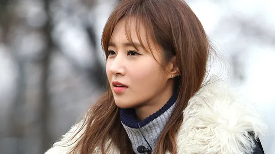 Yuri mengaku kalau Girls Generation sangat gemar makan belut ketika di Jepang. © mwave.interest.me