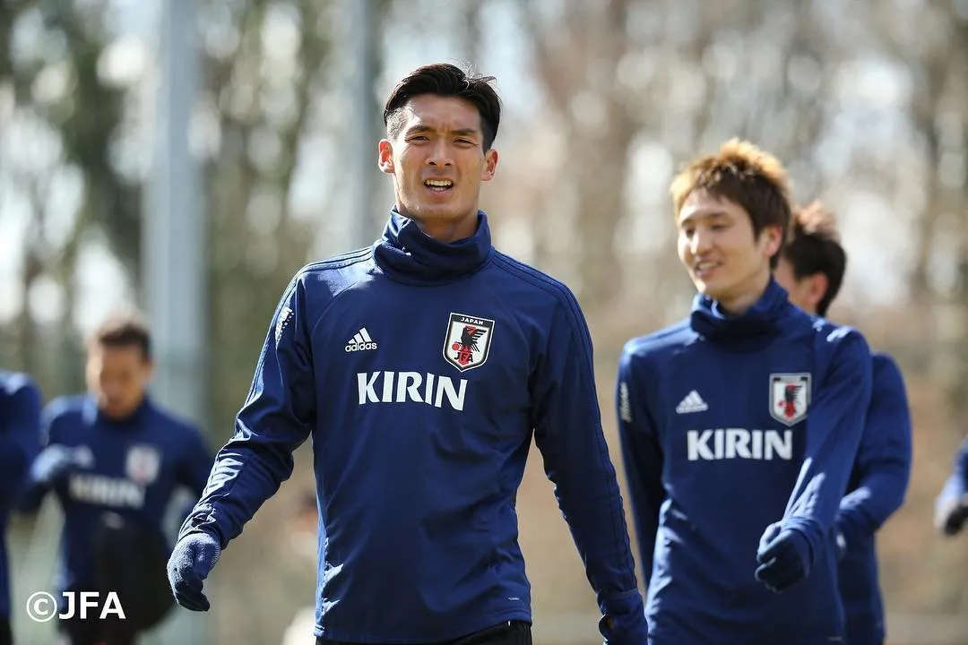 Ia memulai karir sebagai pesepakbola muda sejak 2000. (instagram.com/makino.5_official)