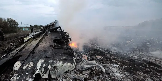 Malaysia Airlines jatuh di Ukraina. ©AFP PHOTO/DOMINIQUE FAGET