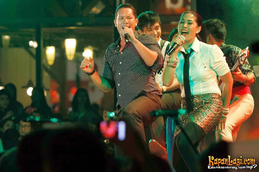 Maliq and D Essentials @KapanLagi.com®