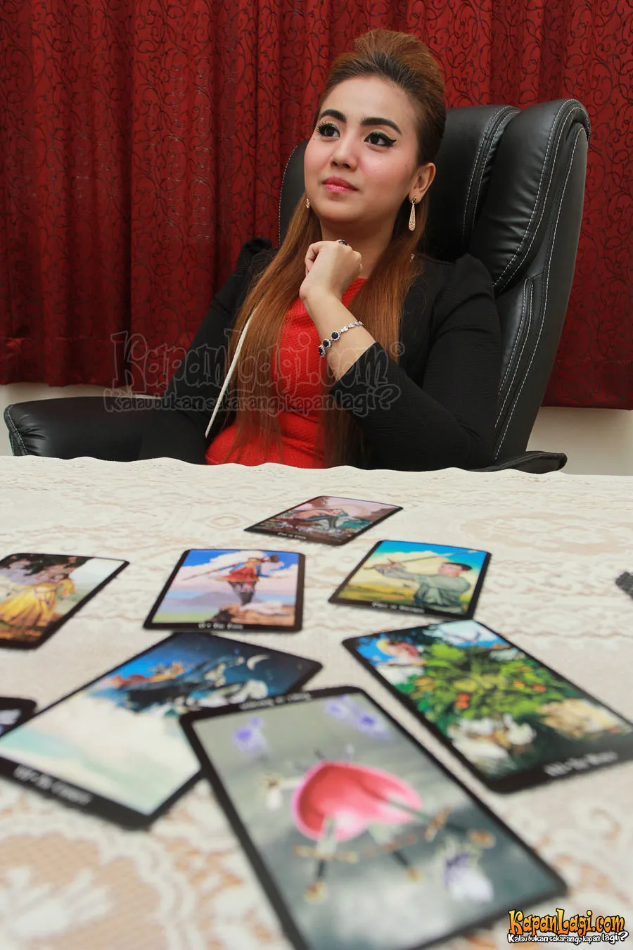 Mama Ella batasi jumlah pasien setiap hari. @KapanLagi.com®
