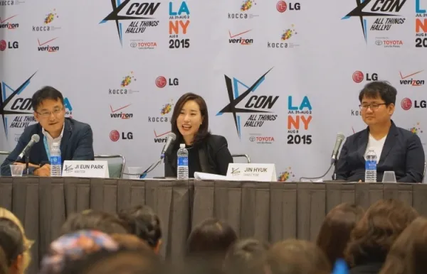 Lee Ji Eun saat hadir di KCon 2015 dan mengungkapkan sedang mengonsiderasikan sequel Man From The Stars. ©KdramaStars.com
