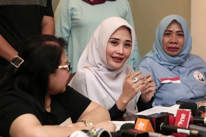 Istri Mandala Shoji merasa profesi suaminyan sebagai artis dipandang berbahaya bagi caleg lain © KapanLagi.com/Muhammad Akrom Sukarya
