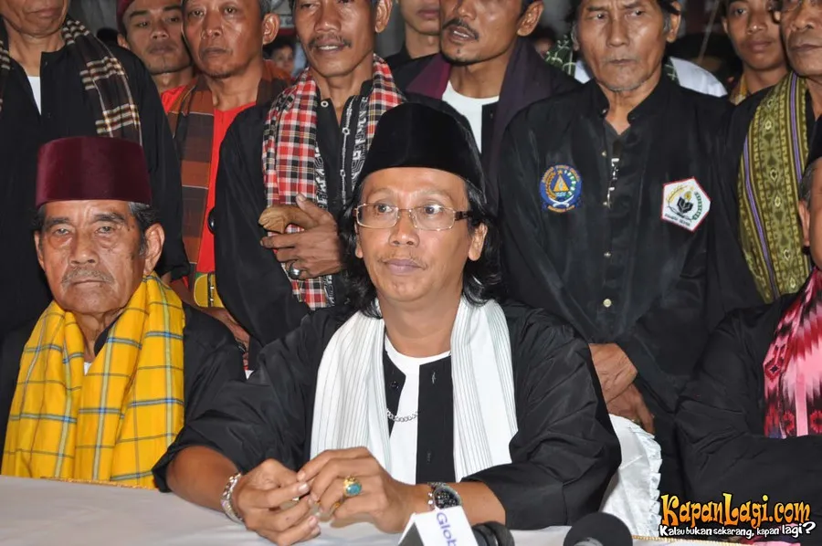 Mandra menjadi tersangka dari kasus korupsi. ©KapanLagi.com®