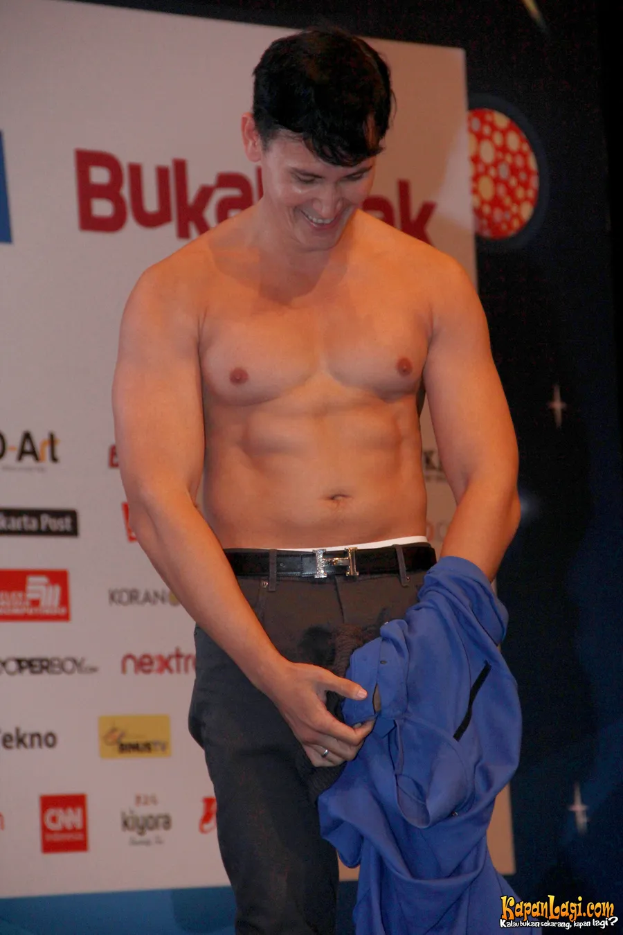 Marcel pamer tubuh indahnya demi peran sebagai superhero © KapanLagi.com®/Muhammad Akrom Sukarya