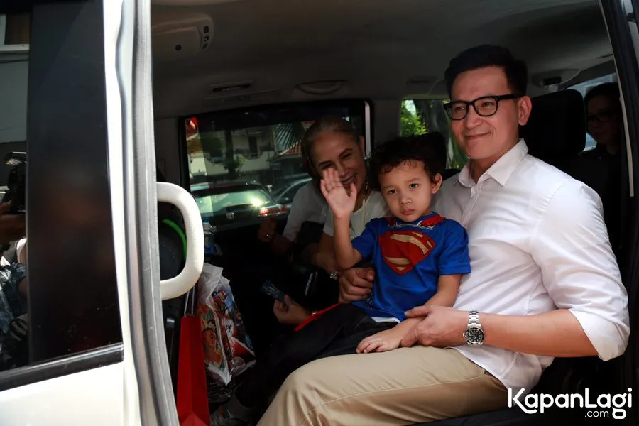 Marcellino mengaku diminta anaknya untuk kembali membentuk badan six pack. ©KapanLagi.com/Agus Apriyanto