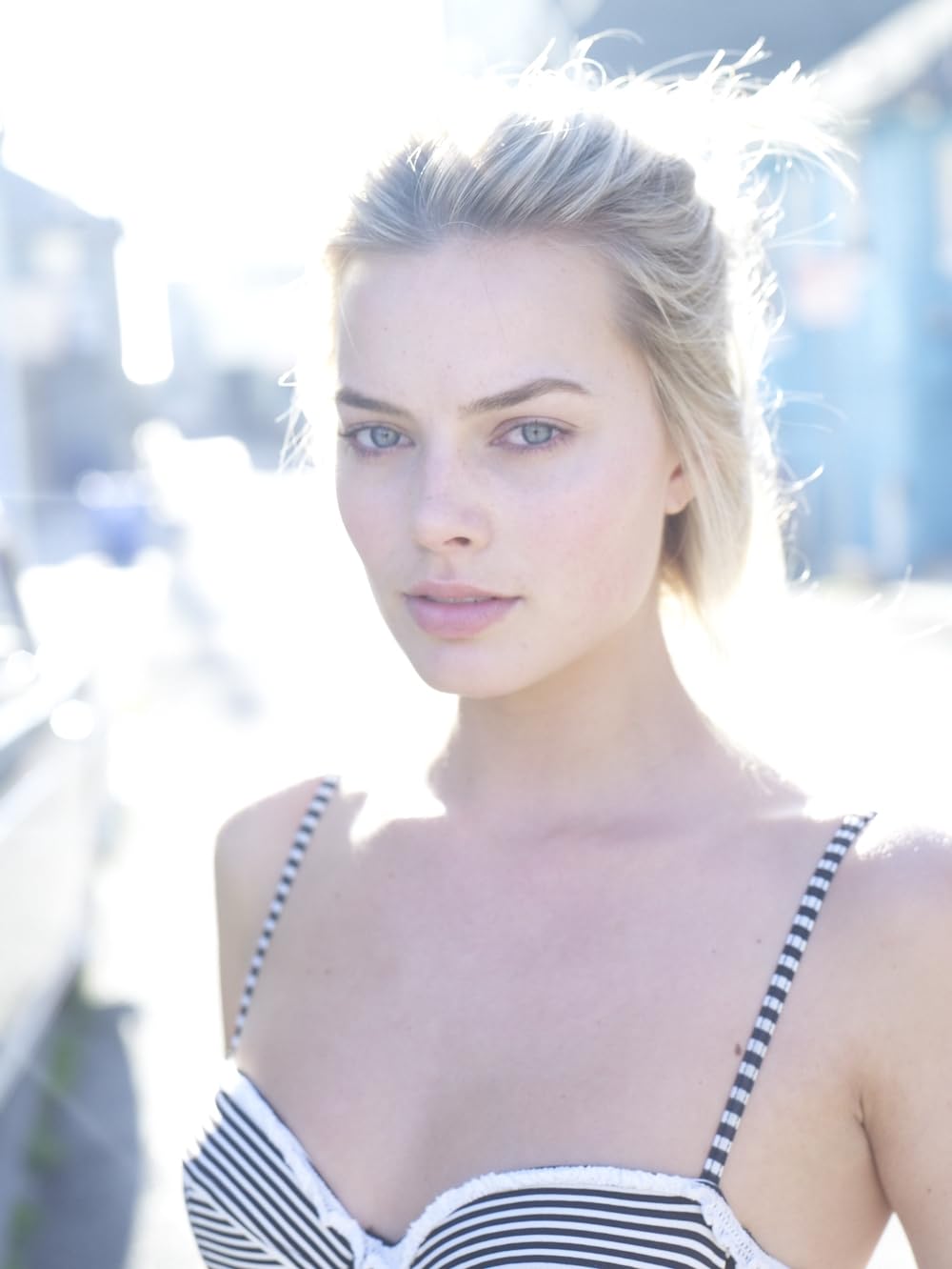 20 Fakta Menarik Margot Robbie, Dulu Pelayan Restoran Kini Masuk ...