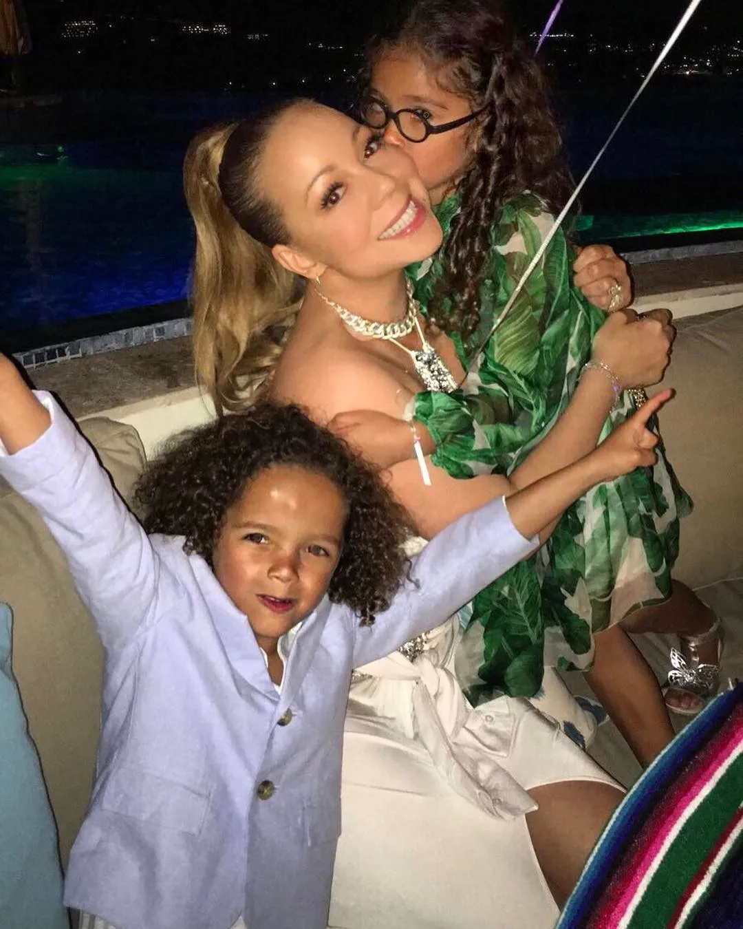 Mariah dan anak kembarnya © instagram.com/mariahcarey