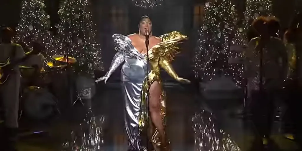 Lizzo - Someday at Christmas