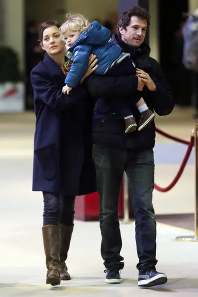 Marion bersama pacar dan juga anak mereka © zimbio.com