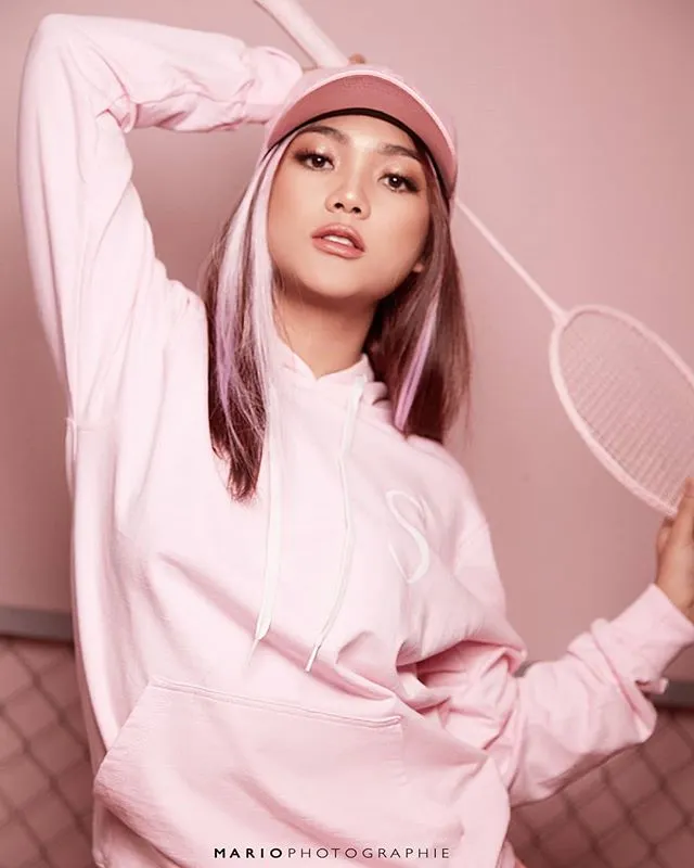 Pesona cantik Marion Jola saat pemotretan bareng Mario Photographie. Credit: via instagram.com/mariophotographie