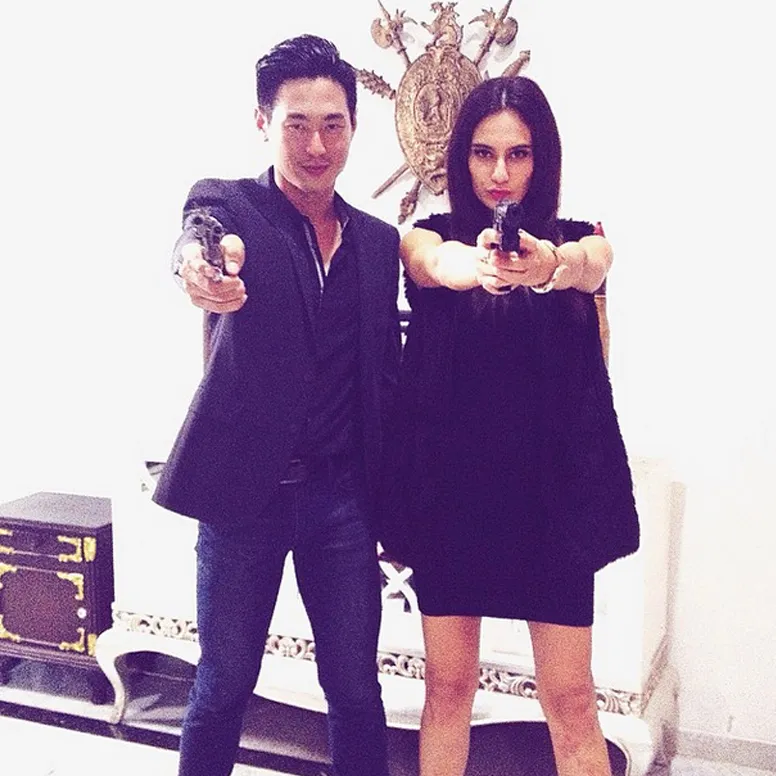 Marissa Nasution bersama Edward Gunawan dalam set film terbarunya /© instagram.com/marissaln
