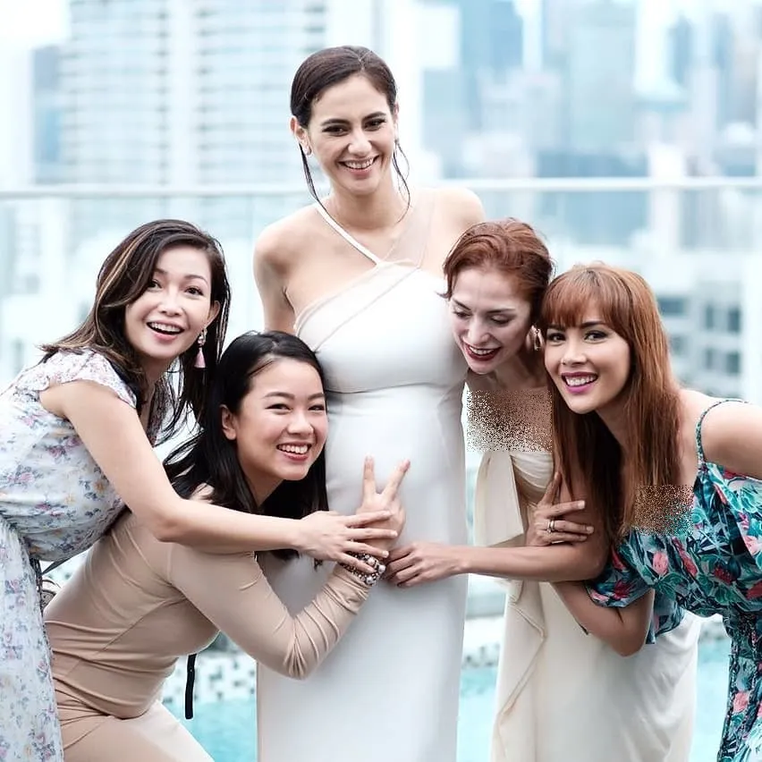 Marissa Nasution terlihat cantik di acara syukuran kehamilannya. Credit: instagram.com/marissaln