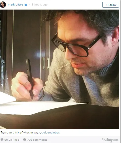 Mark menulis pidato kemenangannya pakai ballpoint ©instagram/markruffalo