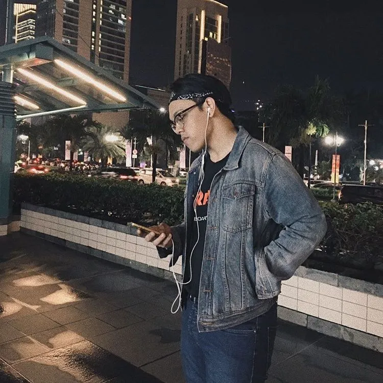 Sisi kreatif, kocak, sampai ekspresi wajah Marlo Ernesto yang mengundang tawa kerap jadi pembeda antara kontennya dengan vlogger lain © instagram.com/marloernesto
