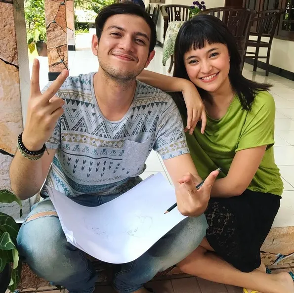 Dengan Rifky Balweel, Marshanda akan hadir dengan karya terbaru yakni sinetron berjudul TIKUS DAN KUCING. /©instagram.com/marshanda99