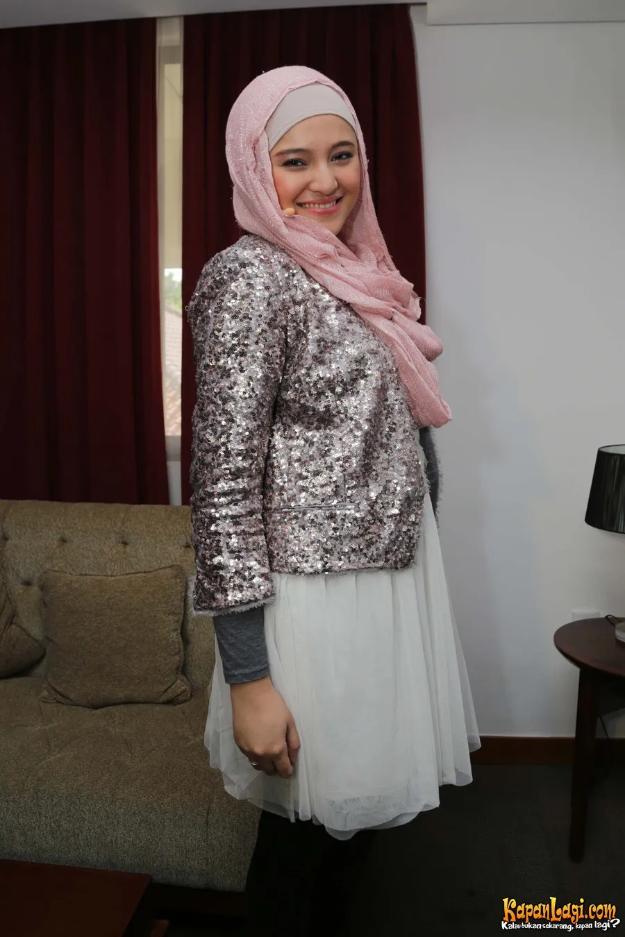 Marshanda tunda punya momongan demi karir.