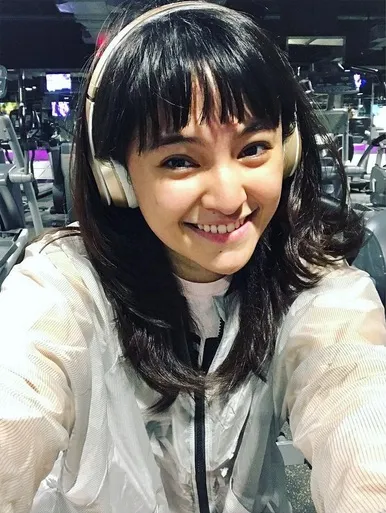 Selain talenta dan keahlian, Marshanda juga dikenal dengan wajahnya yang cantik. /©instagram.com/marshanda99