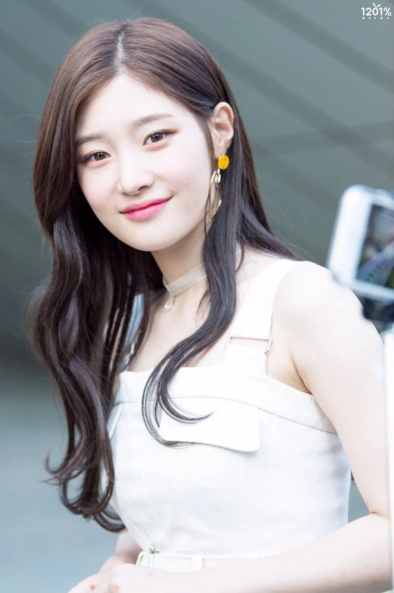Chaeyeon DIA