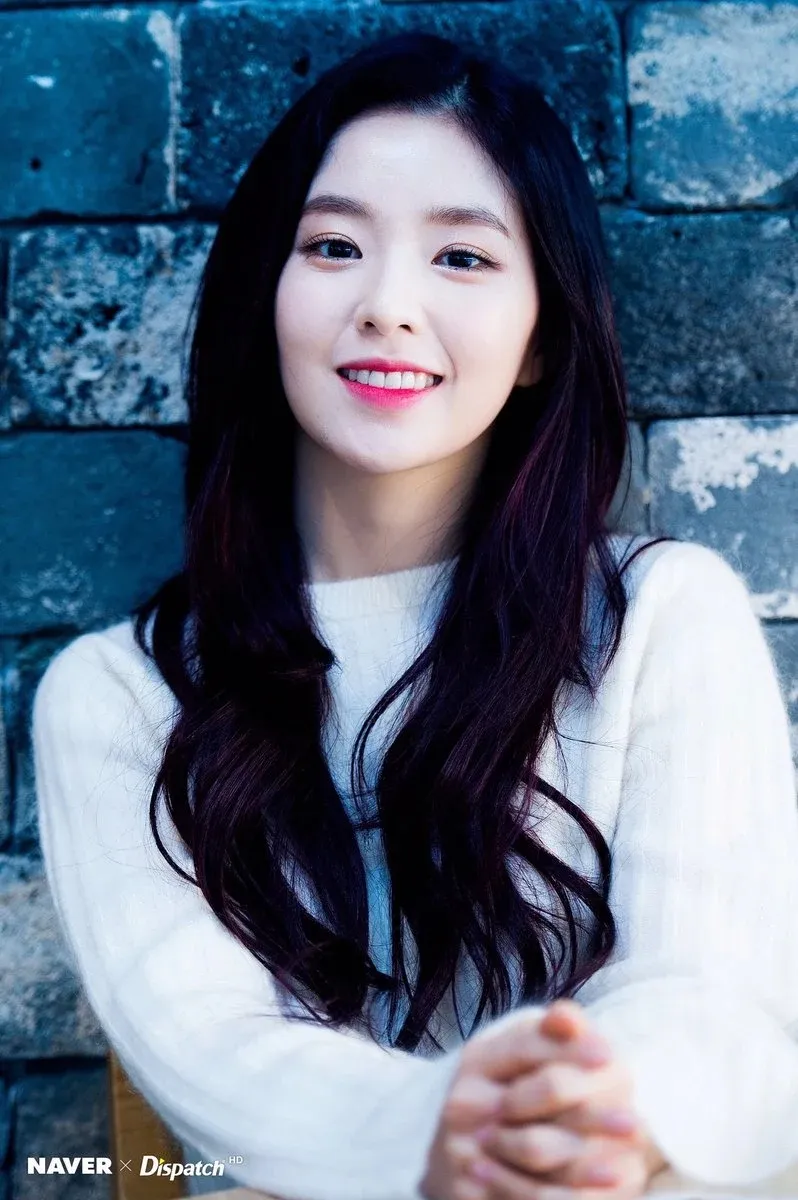 Irene Red Velvet