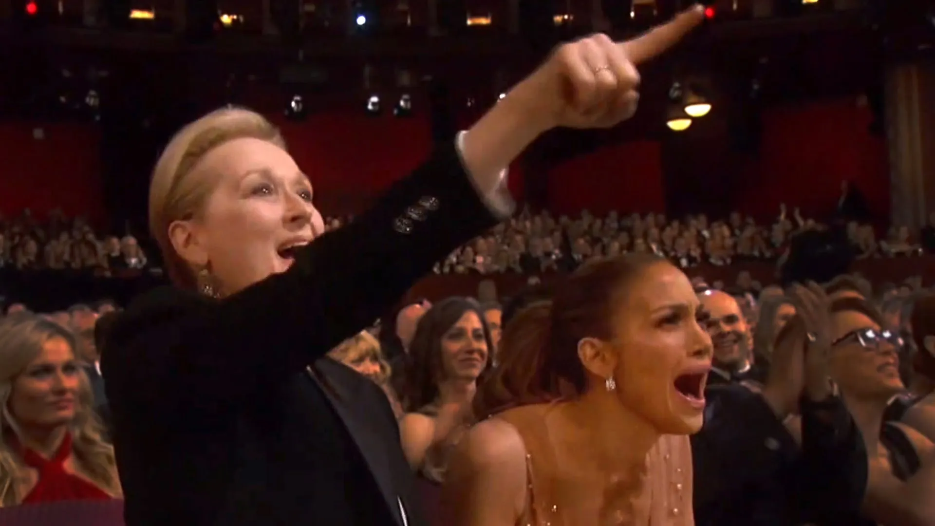 Reaksi heboh Meryl Streep dan Jennifer Lopez atas pidato Patricia Arquette/©youtube.com