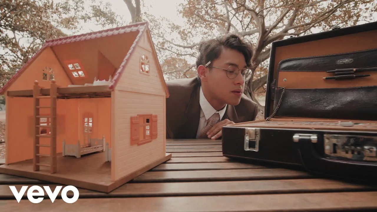 Ardhito Pramono - Trash Talkin' (Terjemahan)