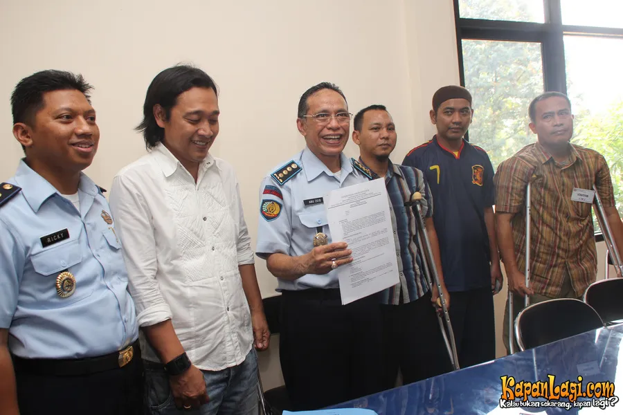 Keluarga korban kecelakaan yang melibatkan Ahmad Dhani