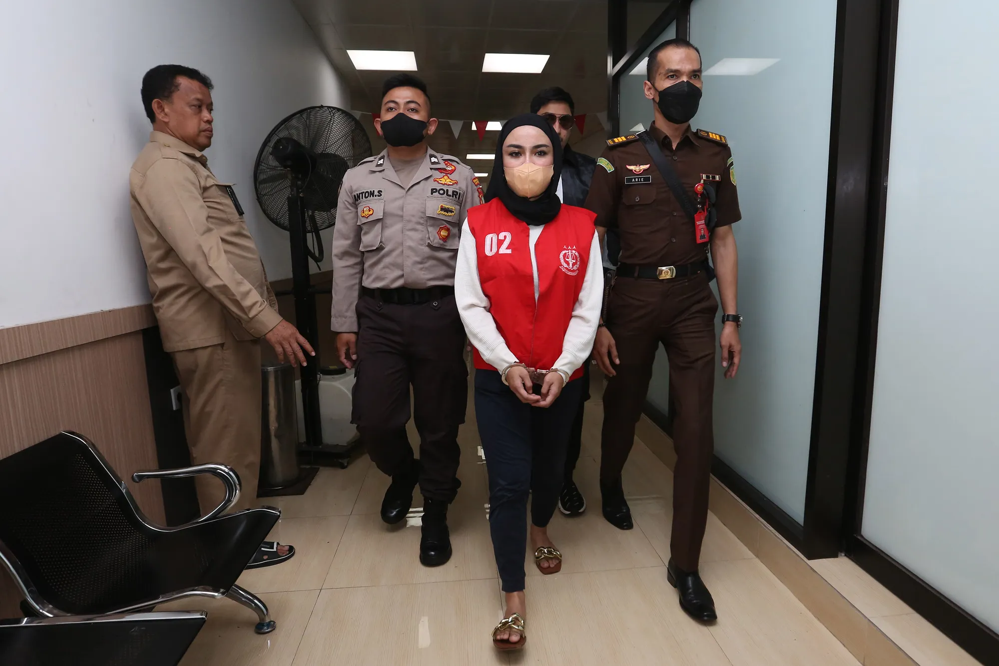 Tak Mengenal