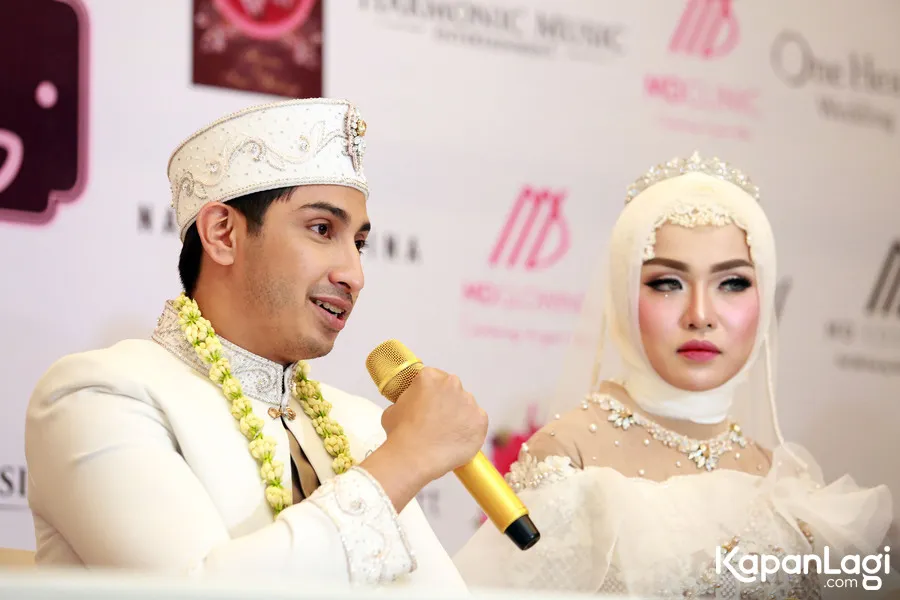 Adik Ayu Azhari menikah dengan Medina Zein. ©KapanLagi.com/Muhammad Akrom Sukarya