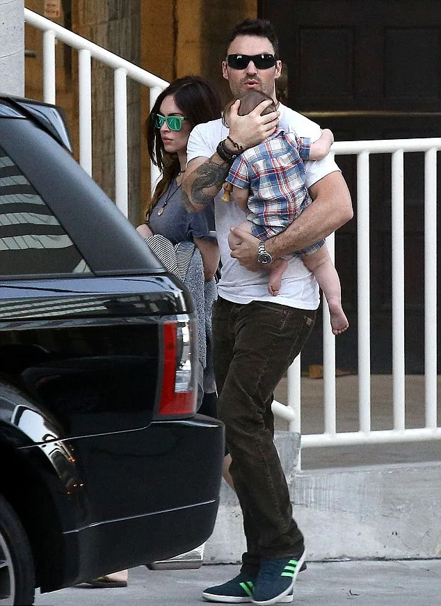 Megan Fox sekeluarga @ dailymail.co.uk